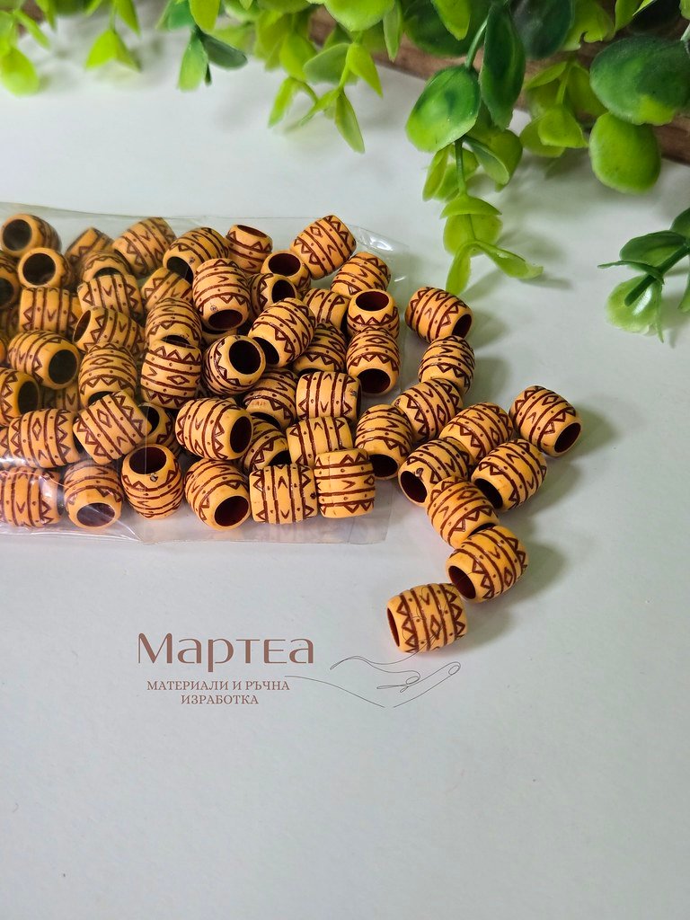 Men's wooden embroidery bead