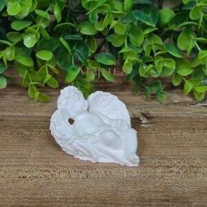 Легнало ангелче голямо