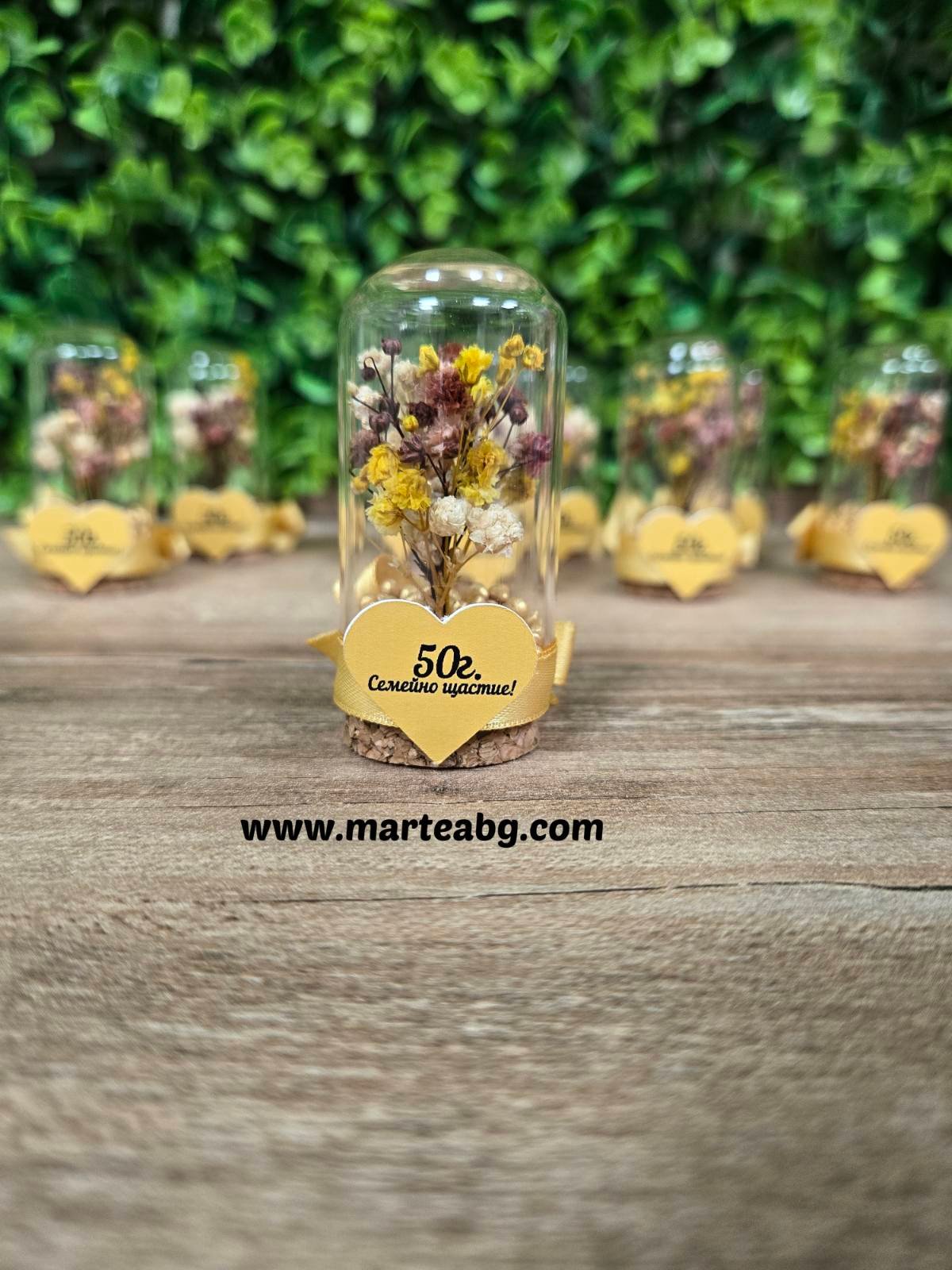 Букет гипсофил в стъклен купол - Image 2