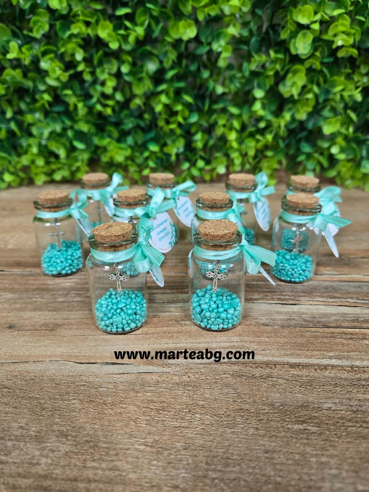 Стъкленица с кръстче