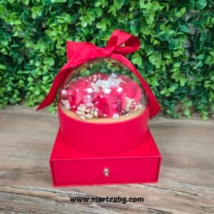 Кутия купол с чекмедже и сапунени цветя