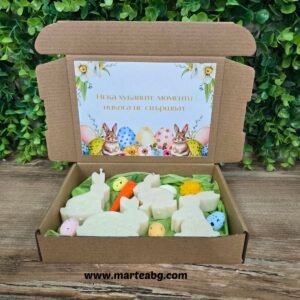 Подаръчен комплект ароматни свещи „Великденски зайчета“